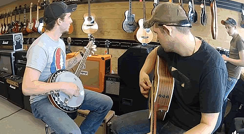 Fun 'pickin at Tennessee Guitar & Sound